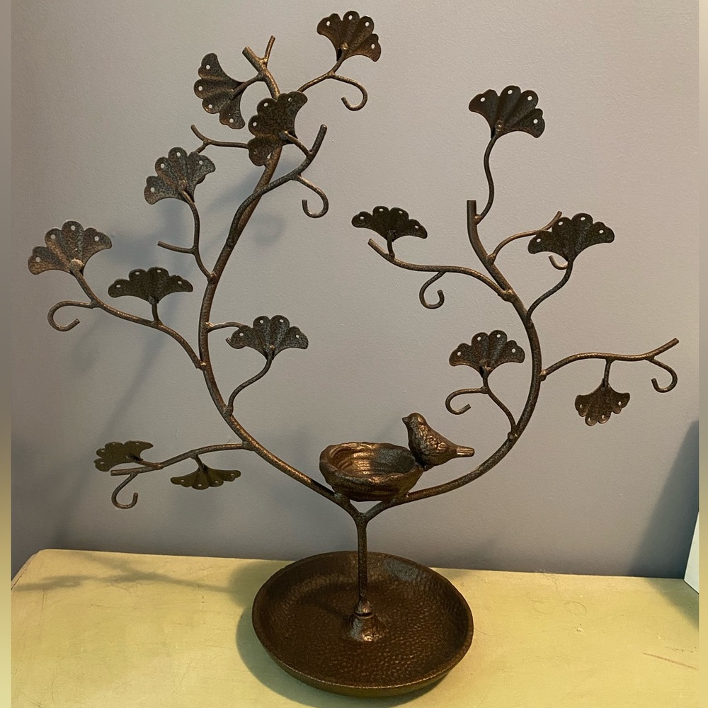 Jewelry holder